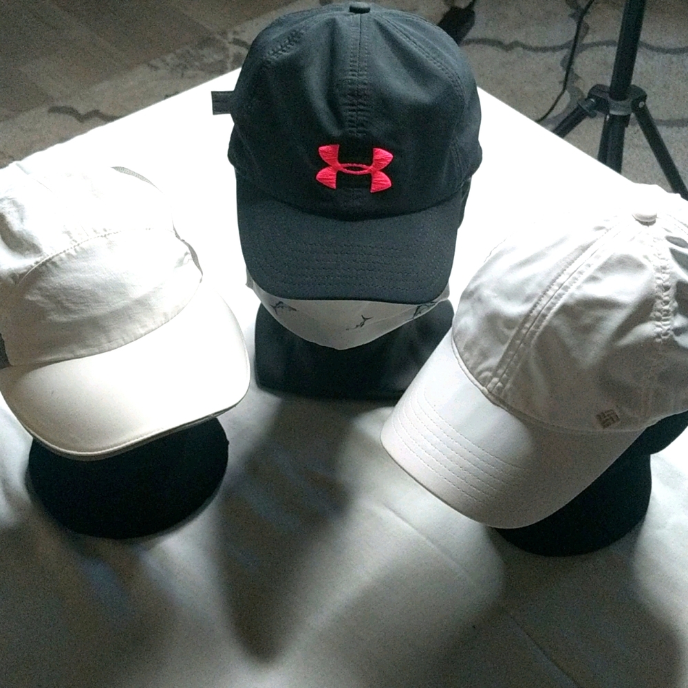 Lot of 3 women's active hats